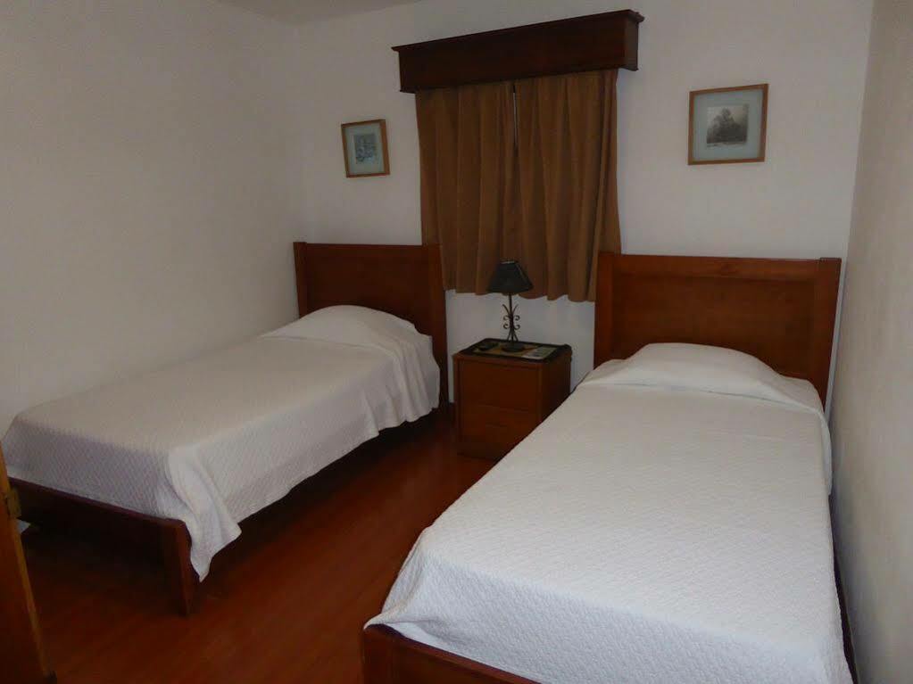 Casa De Hospedes Isaias Angra do Heroísmo Extérieur photo